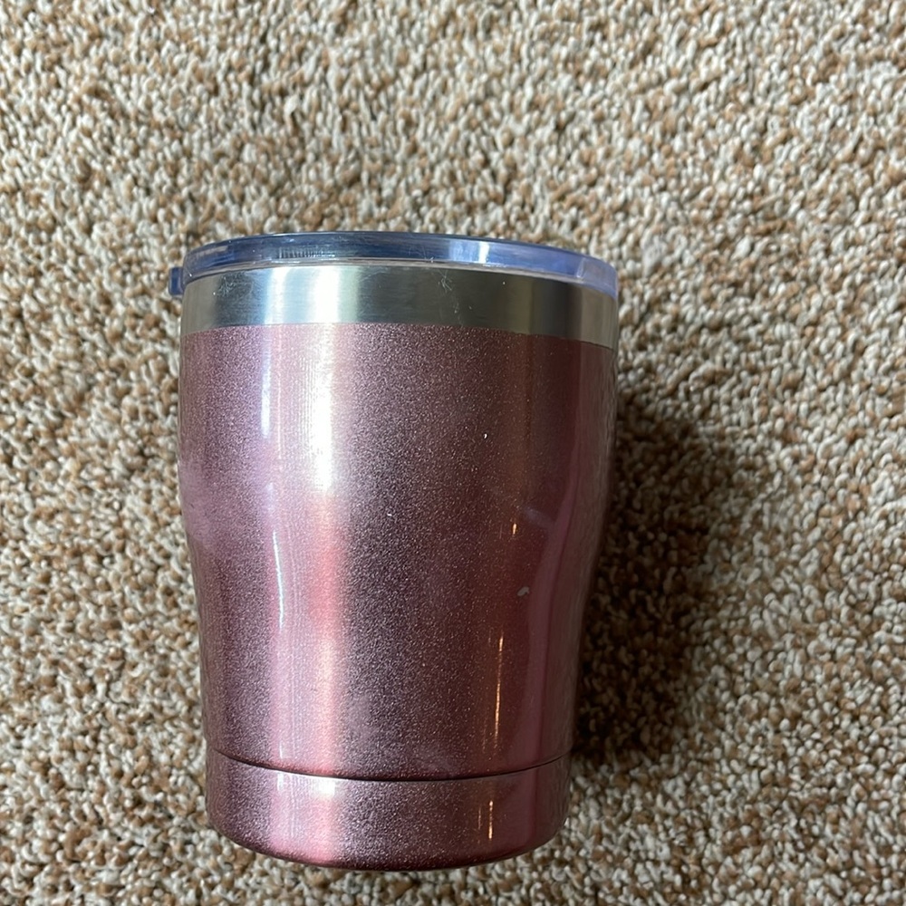 Insulated cup with lid